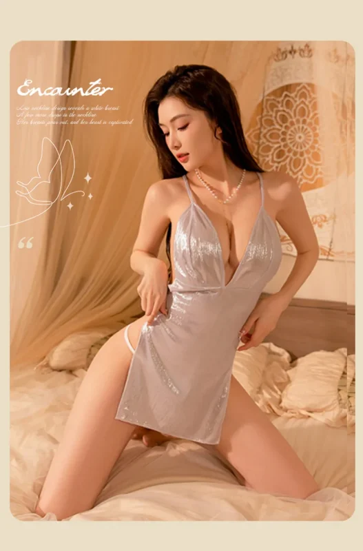 Non-Staining Clothes for Love Doll, Pure and Sweet Deep V Cleavage Reveal Kimono