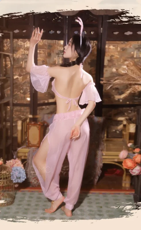 Non-Staining Clothes for Silicone Doll, Light Luxury Charm Lace Silk Series Shirt